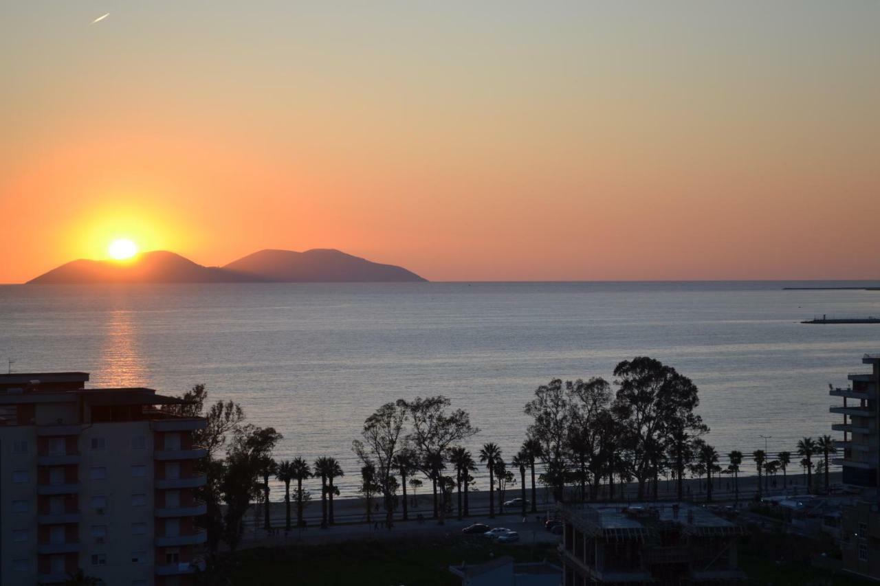 Seaview Bay Studio & Private Garage Vlorë Екстериор снимка